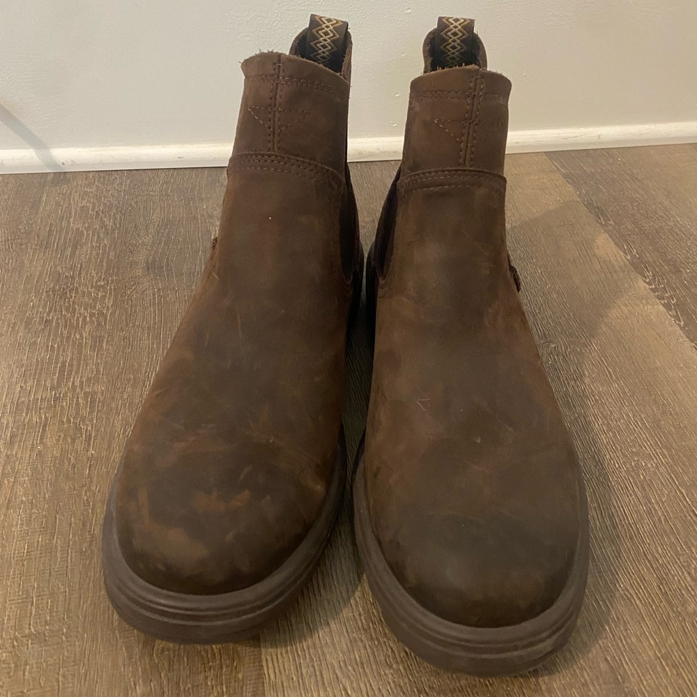 Men’s UGG  boots - Picture 2 of 5
